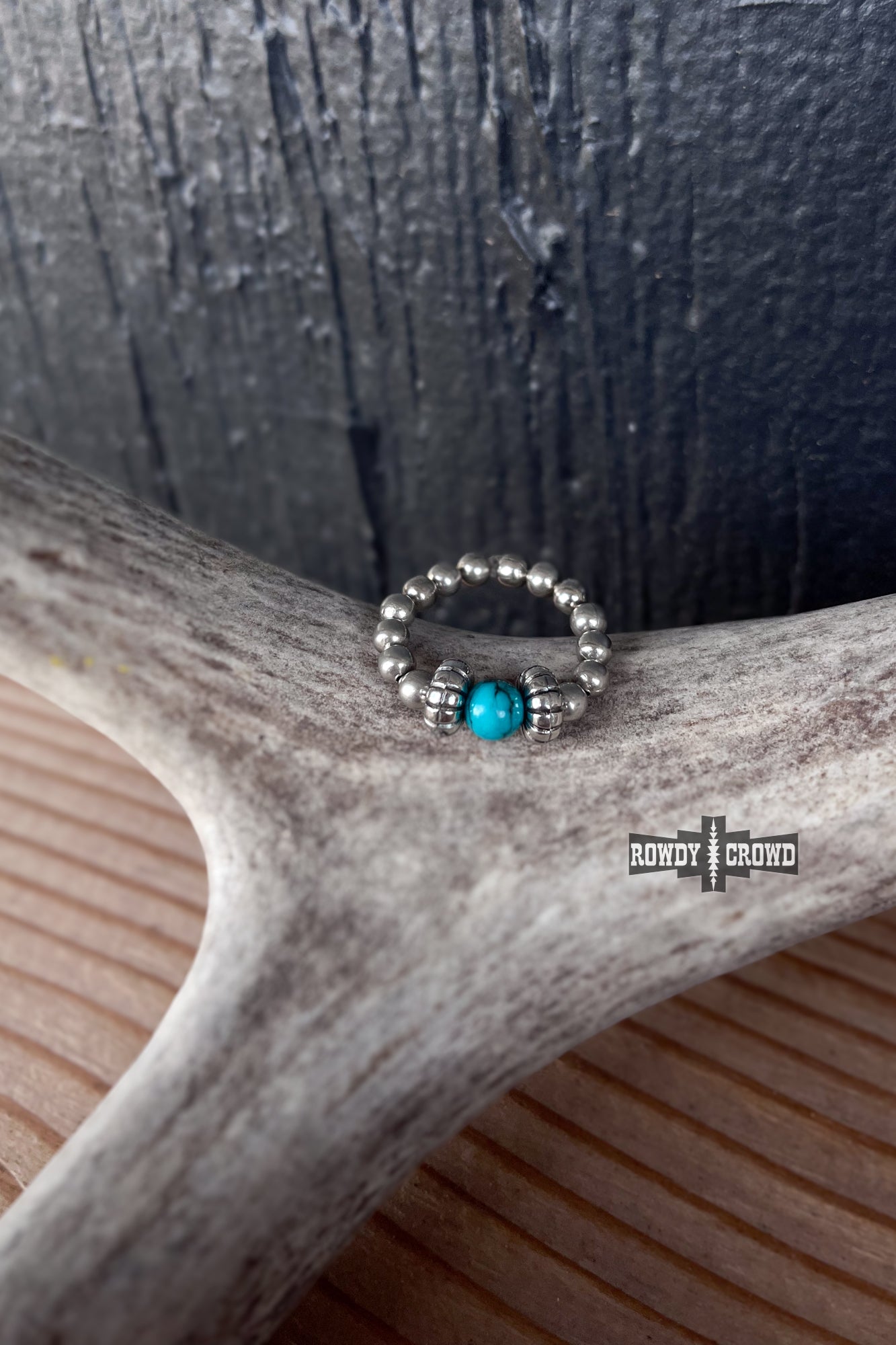 Pondasetta Stretch Ring